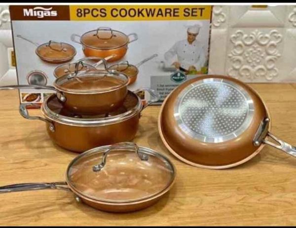 SET DE OLLAS DE 8 PIEZAS DE COBRE