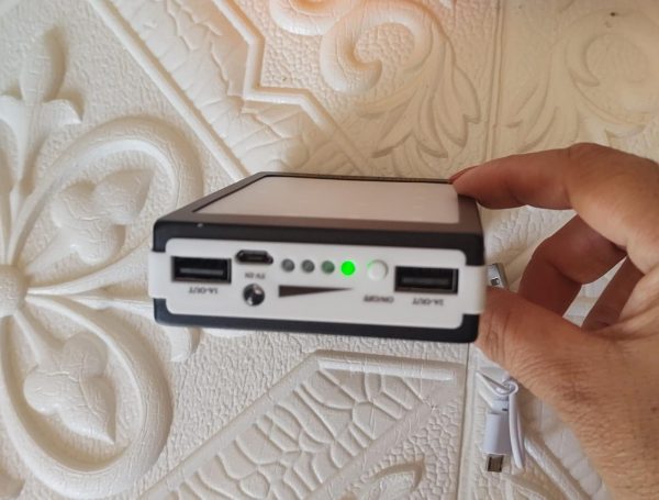 POWER BAM SOLAR A01 2000 Mah - Imagen 2