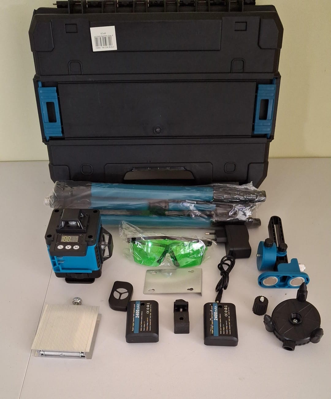 KIT DE NIVEL LASER 16 LINEAS CON PEDESTAL - Imagen 4