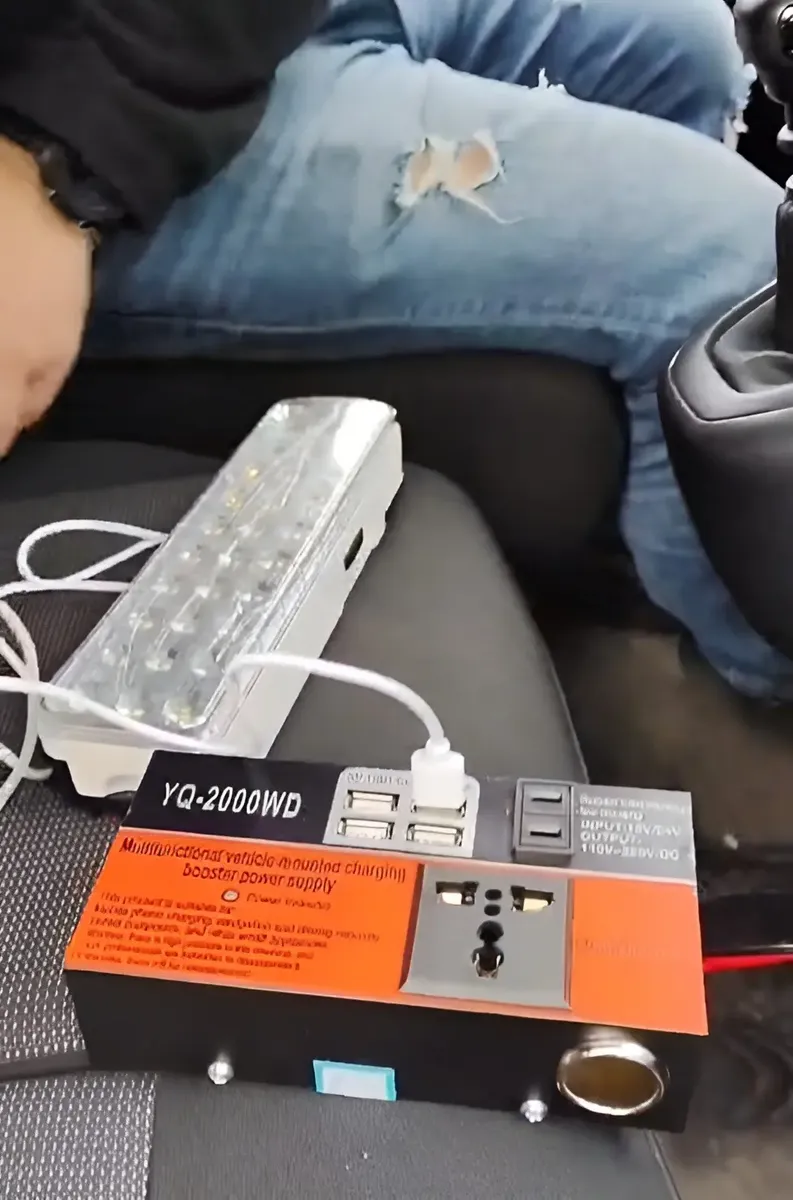 INVERSOR CARGADOR PARA AUTO - Imagen 7